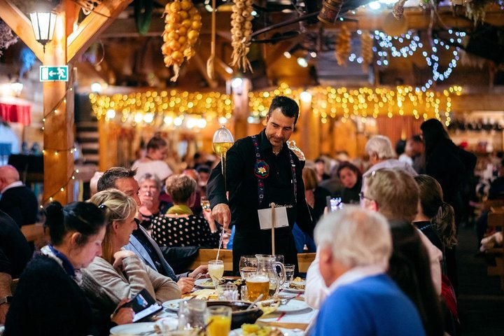 Folklore evening party with dinner, unlimited drinks and music - Photo 1 of 11